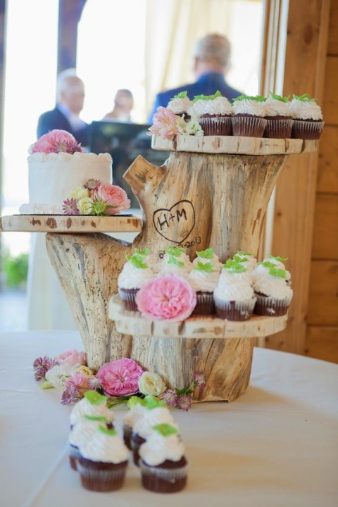 Tante belle idee con il legno per il tuo matrimonio rustico_buffet dolci