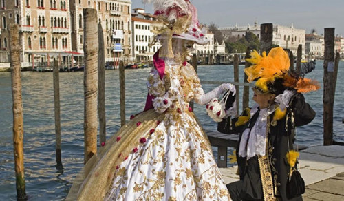 Matrimonio a tema Carnevale di Venezia-sposa