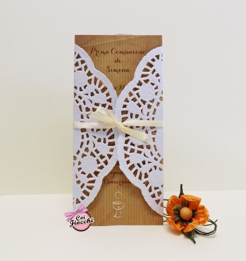 inviti-comunione-per-bambina-e-bambino-coi-fiocchi-shabby-chic-con-centrino-di-carta