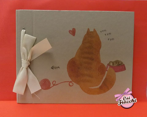 album foto carta kraft con gatto rosso illustrato