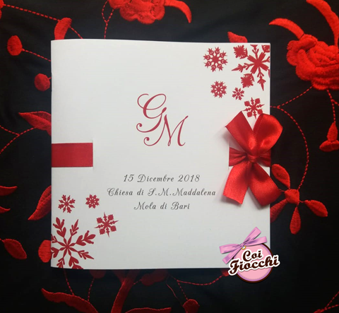 libretto messa per matrimonio invernale con fiocco e cristalli di neve rossi