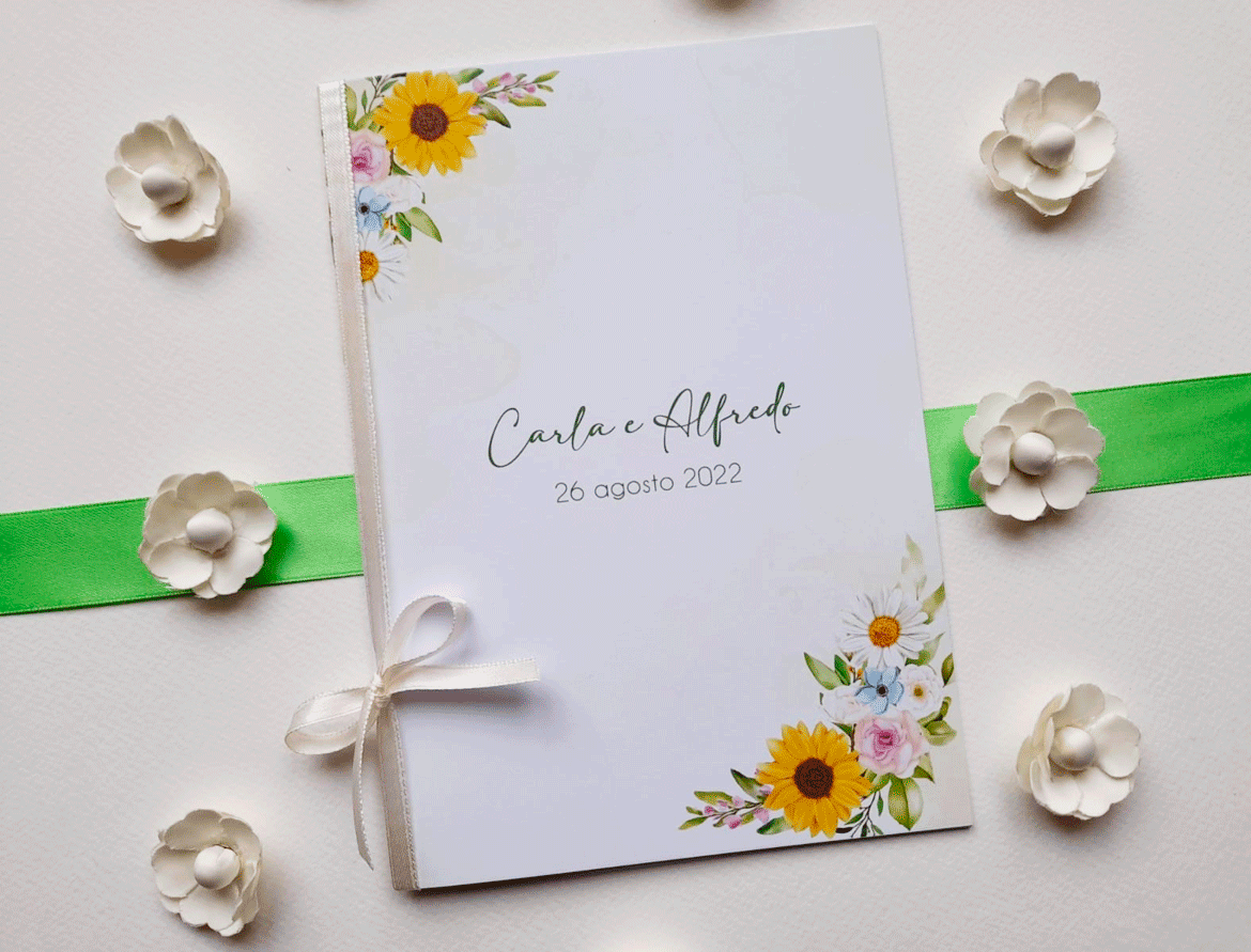 libricino matrimonio personalizzato con fiori di campo